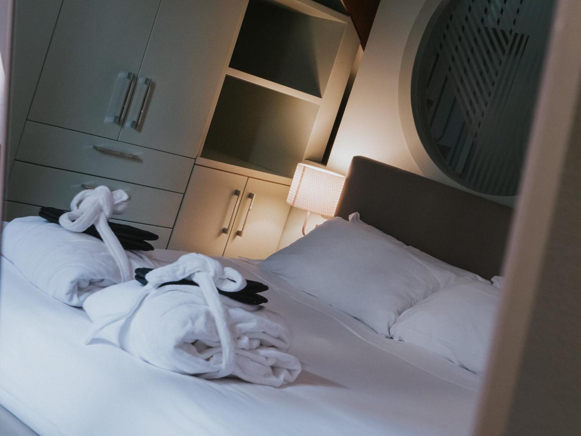 Prestige Boutique Homes - San Babila Mediolan Zewnętrze zdjęcie